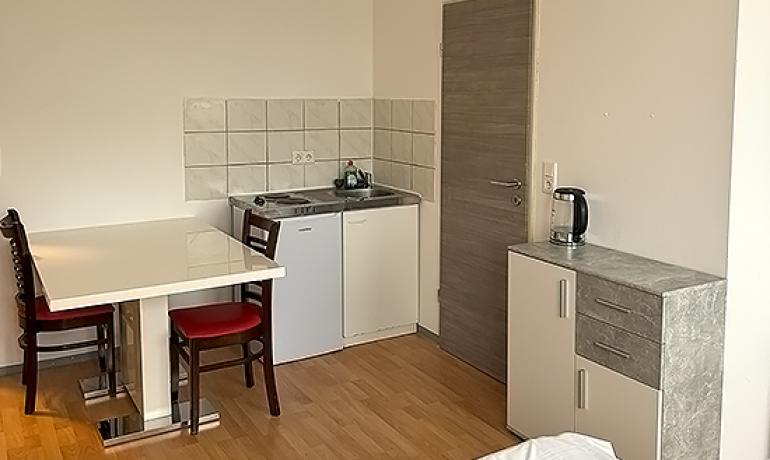 Zimmer 13